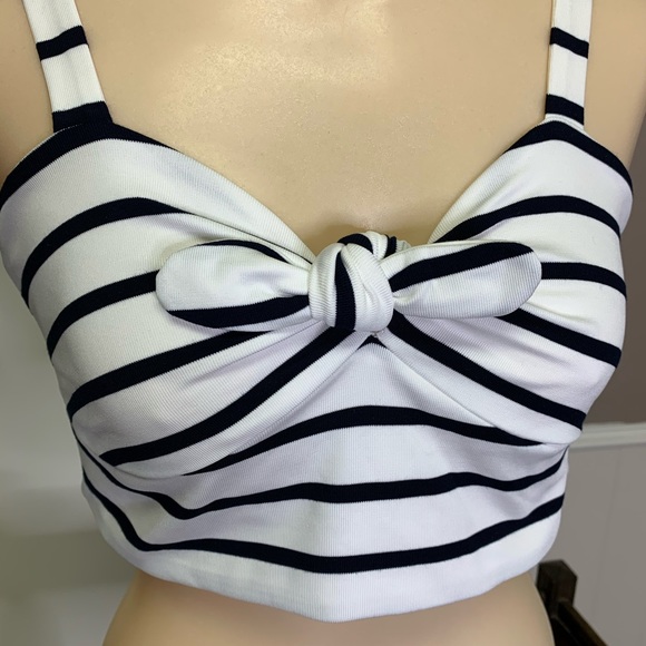 BB DAKOTA STRIPED CROP TOP TIE FRONT SIZE MEDIUM - Picture 4 of 5